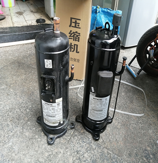 巴林左中央空调压缩机的更换维修